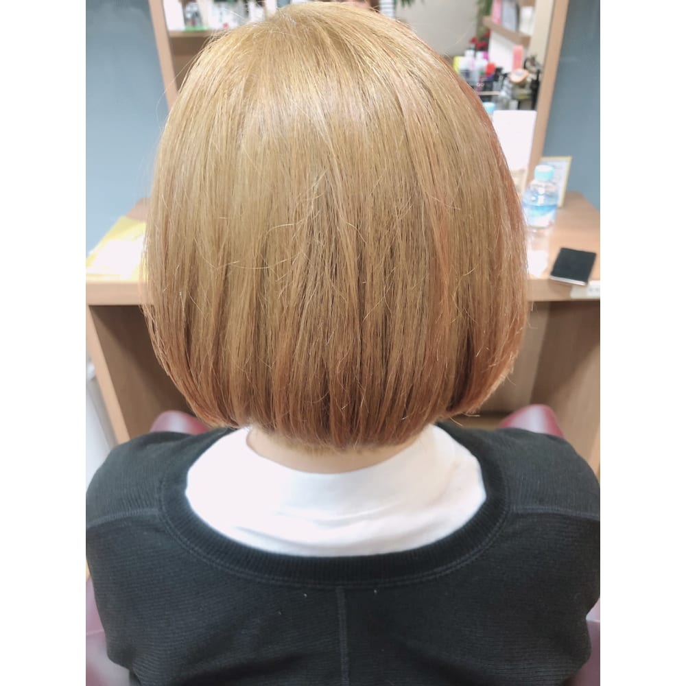 ペールベージュボブ Hair Cocoro ココロ のヘアスタイル 美容院 美容室を予約するなら楽天ビューティ
