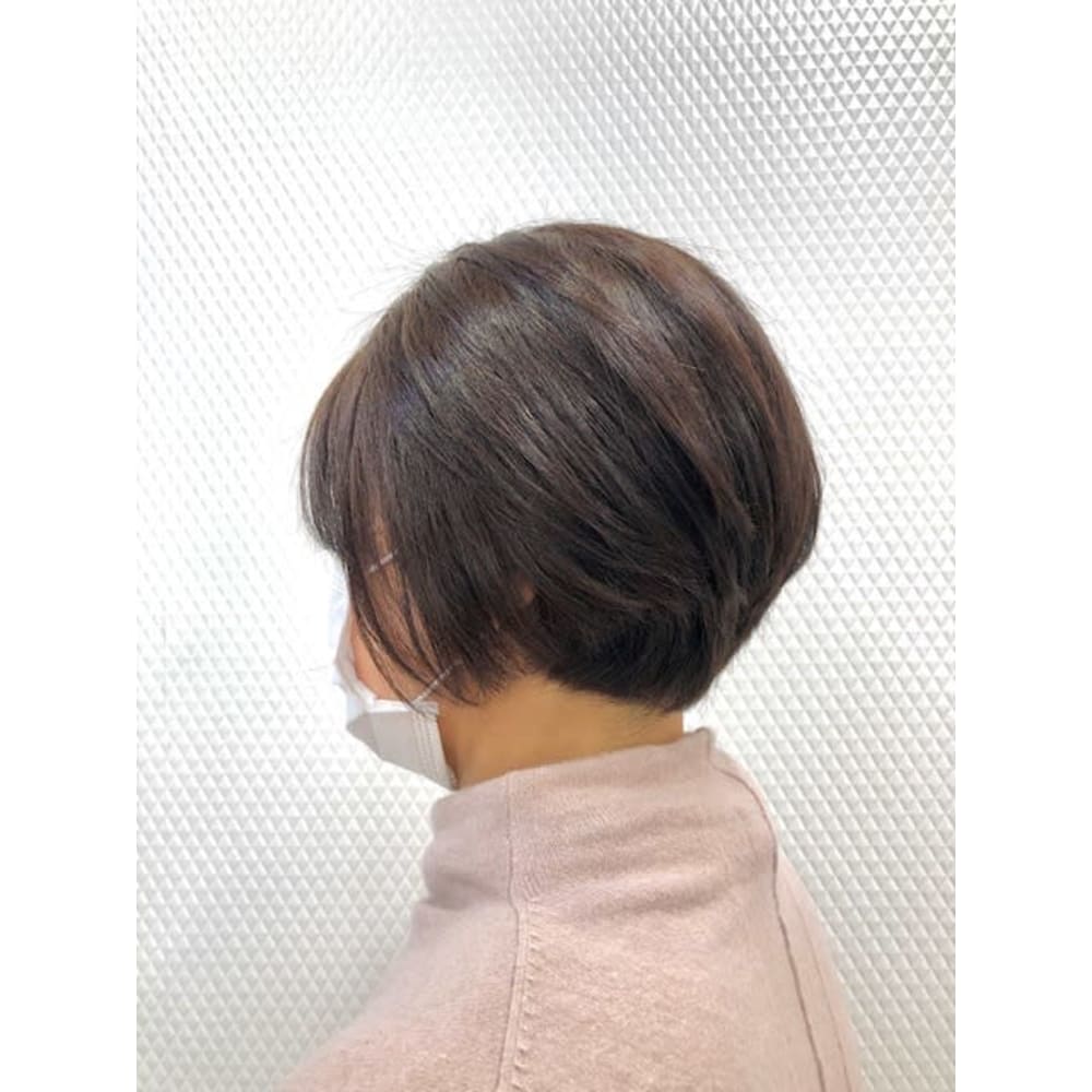 小顔前下がりショート ショート 暗めカラー 40代50代60 Qualis 上福岡店 クオリスカミフクオカテン のヘアスタイル 美容院 美容室を予約するなら楽天ビューティ 小顔前下がりショート ショート 暗めカラー 40代50代60 Qualis 上福岡店 クオリスカミフクオカテン のヘアスタイル 美容院 美容室を予約するなら楽天ビューティ