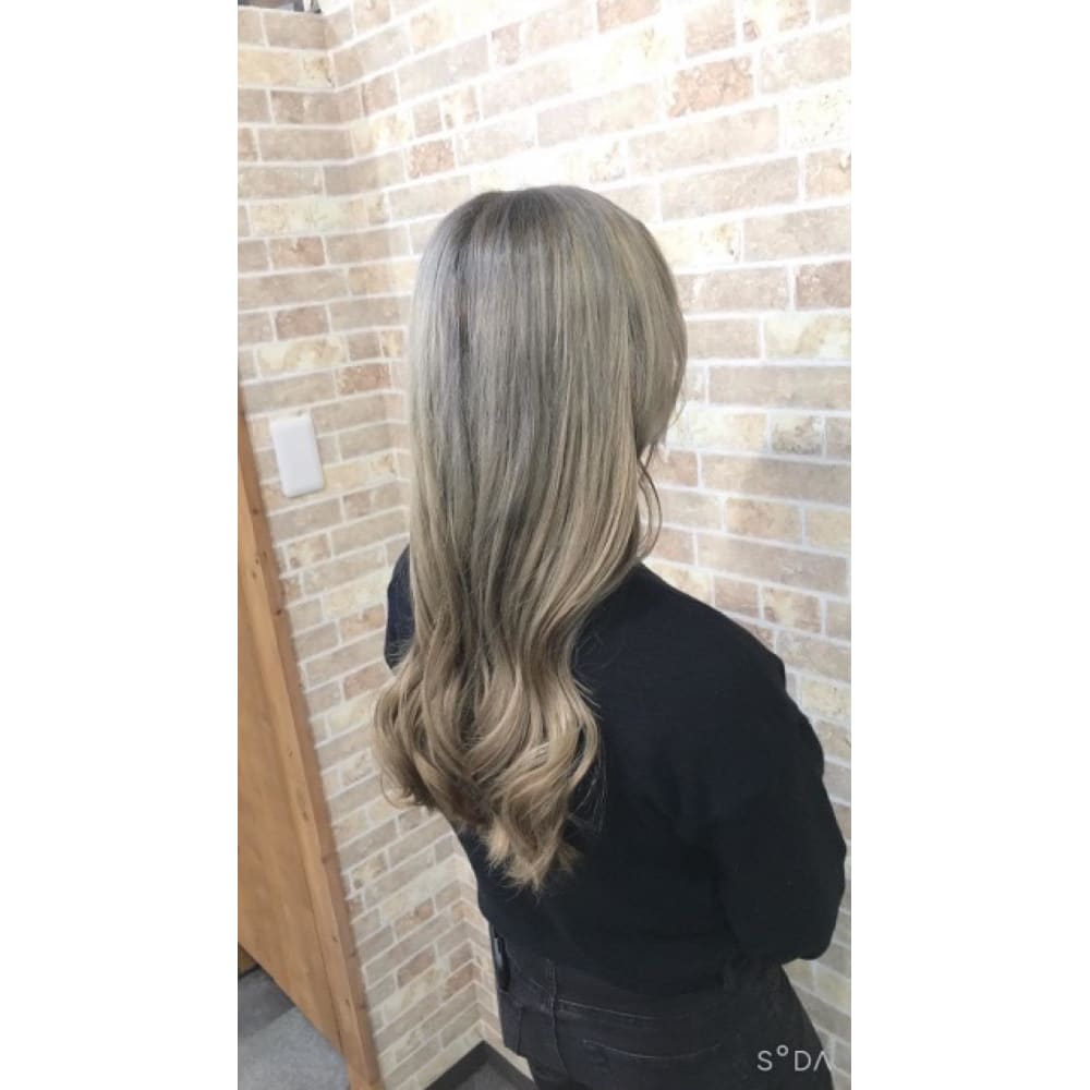 ホワイトミルクティー ダブルカラー 錦糸町 Mertie メルティエ のヘアスタイル 美容院 美容室を予約するなら楽天ビューティ ホワイトミルクティー ダブルカラー 錦糸町 Mertie メルティエ のヘアスタイル 美容院 美容室を予約するなら楽天ビューティ