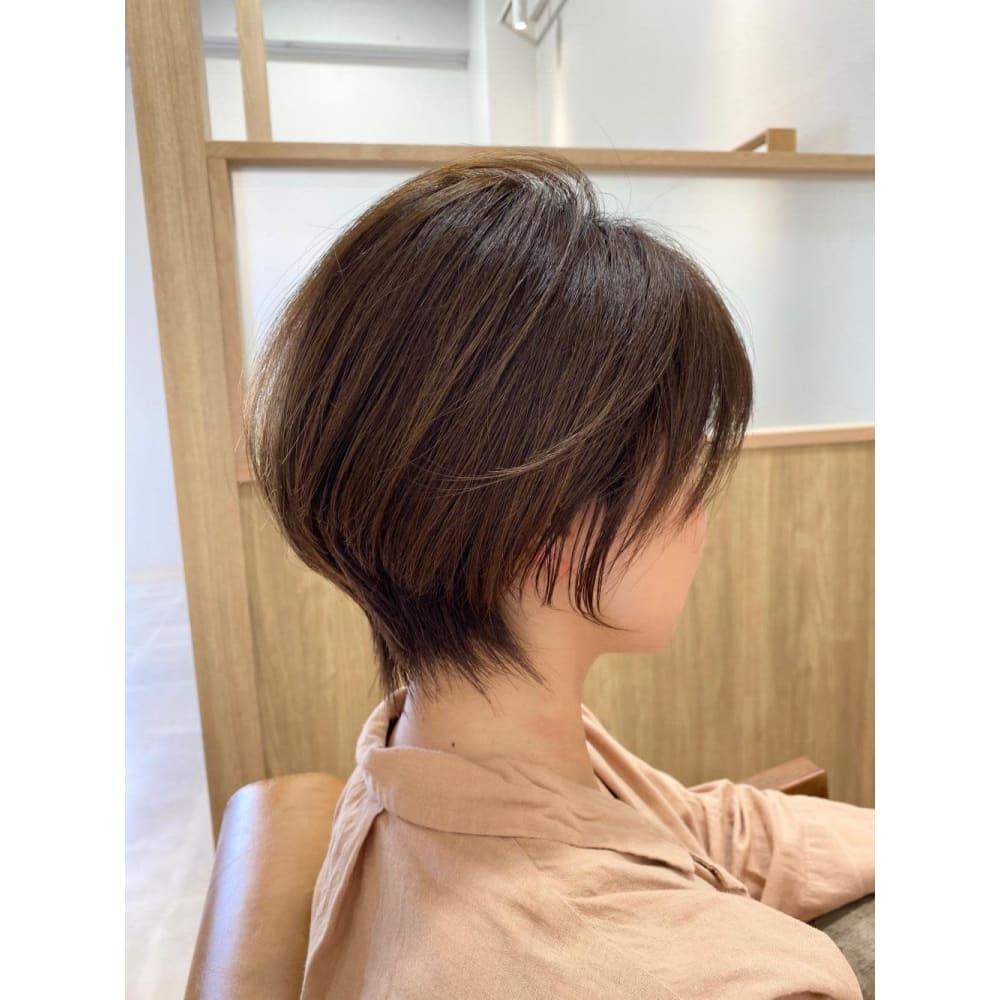 横顔美人ショート 田中祐太 半個室型美容室 Sourire 今宿店 ハンコシツガタビヨウシツ スーリール イマジュクテン のヘアスタイル 美容院 美容室を予約するなら楽天ビューティ