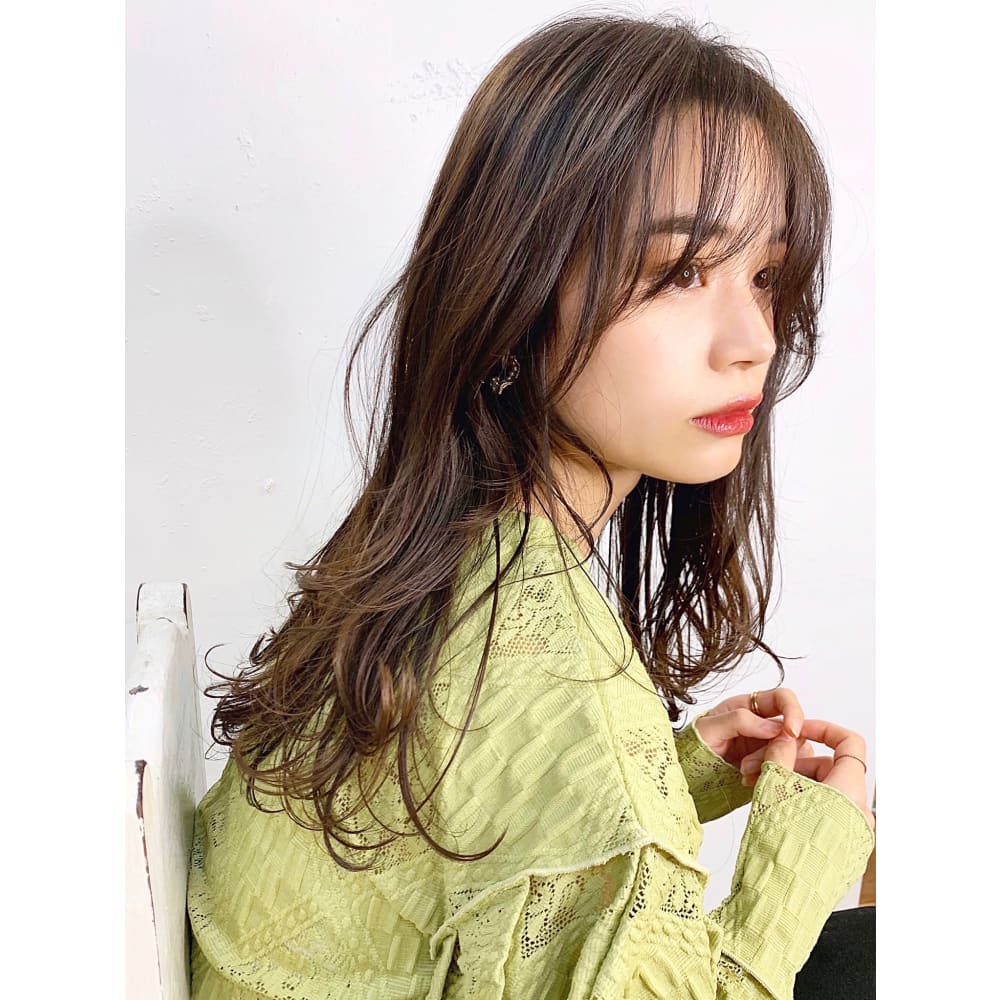 うざバングが可愛いお洒落ヘア Ciel シエル のヘアスタイル 美容院 美容室を予約するなら楽天ビューティ