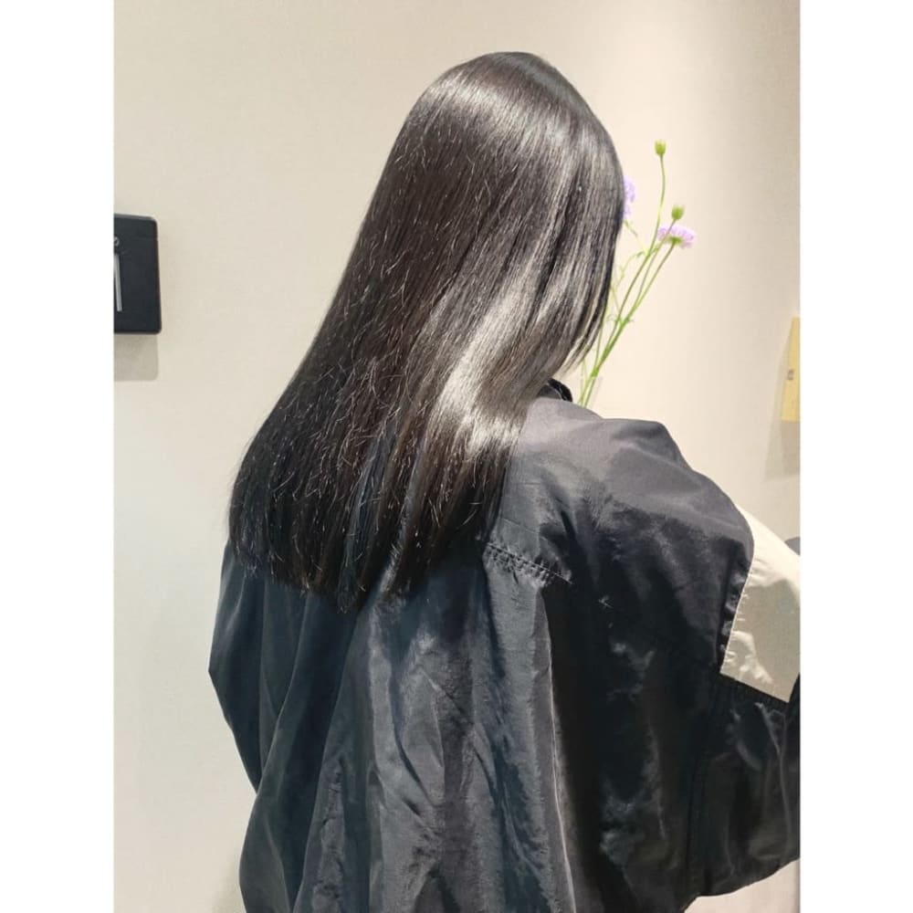 黒染めじゃない ブラックグレーカラー Hair Make Opsis オプシス のヘアスタイル 美容院 美容室を予約するなら楽天ビューティ