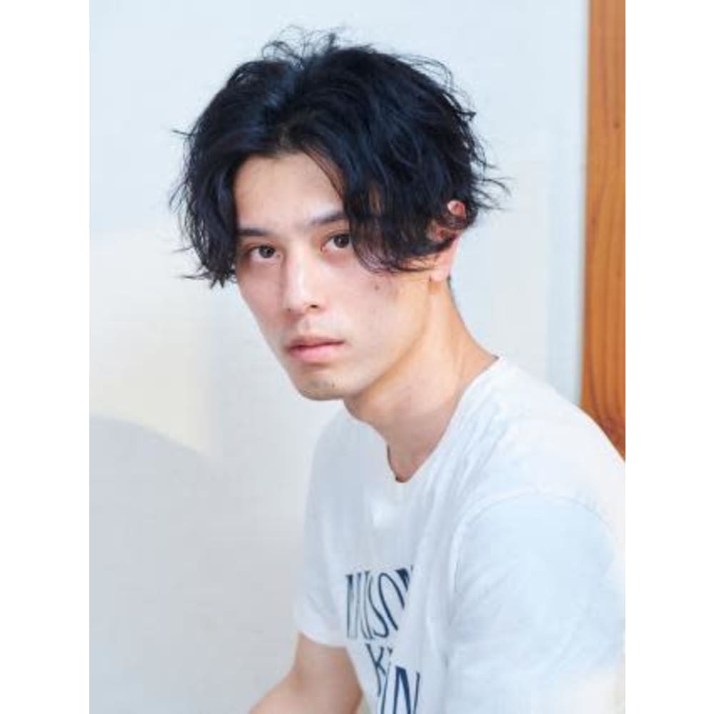 Aube Hair センターパート パーマ Aube Hair Iris 博多店 オーブヘアアイリス ハカタテン のヘアスタイル 美容院 美容室を予約するなら楽天ビューティ