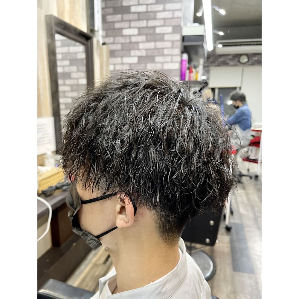 メンズツイストスパイラルパーマ Ganancia 横浜店 ガナンシアヨコハマテン のヘアスタイル 美容院 美容室を予約するなら楽天ビューティ メンズツイストスパイラルパーマ Ganancia 横浜店 ガナンシアヨコハマテン のヘアスタイル 美容院 美容室を予約するなら楽天ビューティ