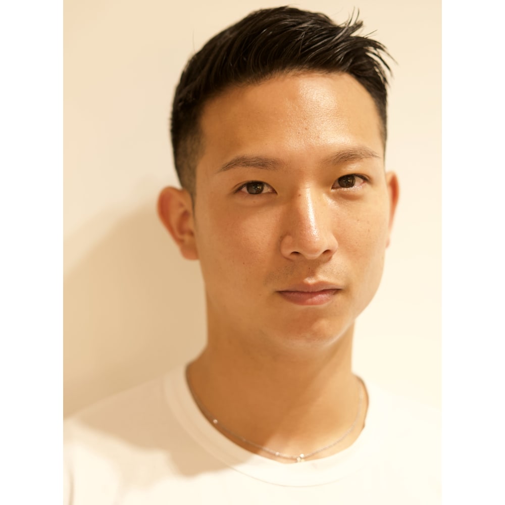 ツーブロック刈り上げショートヘア Beautrium 青山 ビュートリアム アオヤマ のヘアスタイル 美容院 美容室を予約するなら楽天ビューティ ツーブロック刈り上げショートヘア Beautrium 青山 ビュートリアム アオヤマ のヘアスタイル 美容院 美容室を予約するなら楽天ビューティ