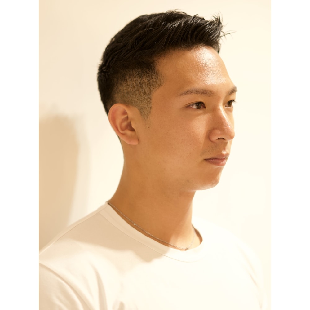 ツーブロック刈り上げショートヘア Beautrium 青山 ビュートリアム アオヤマ のヘアスタイル 美容院 美容室を予約するなら楽天ビューティ ツーブロック刈り上げショートヘア Beautrium 青山 ビュートリアム アオヤマ のヘアスタイル 美容院 美容室を予約するなら楽天ビューティ
