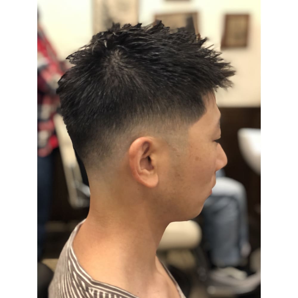 スキンフェードスタイル 理容室 上野 メンズ ショート Hiro Ginza Hair Salon 上野店 ヒロギンザヘアサロンウエノテン のヘアスタイル 美容院 美容室を予約するなら楽天ビューティ