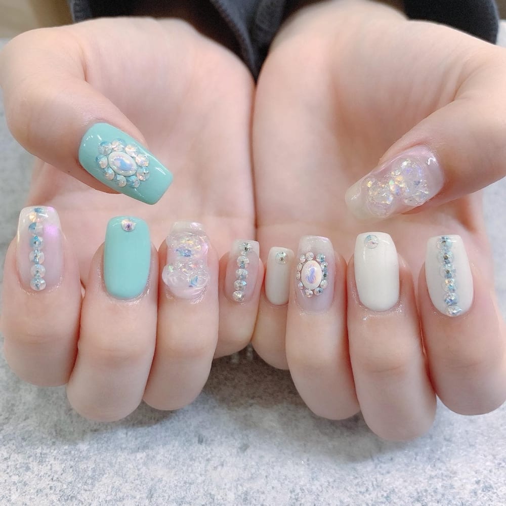 アシメオーロラネイル Prize Iris池袋東口店 ネイルサロン プライズアイリスイケブクロヒガシグチテンネイルサロン のネイルデザイン ネイル まつげサロンを予約するなら楽天ビューティ アシメオーロラネイル Prize Iris池袋東口店 ネイルサロン プライズアイリスイケブクロヒガシグチテンネイルサロン のネイルデザイン ネイル まつげサロンを予約するなら楽天ビューティ