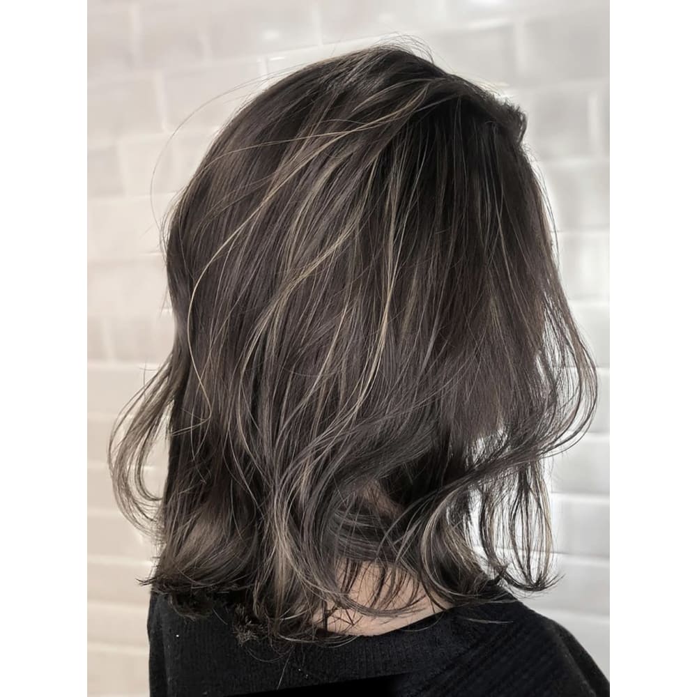 Aube Hair セミハイライト フリンジロブ Aube Hair Lapia 函館店 オーブヘアラピアハコダテテン のヘアスタイル 美容院 美容室を予約するなら楽天ビューティ