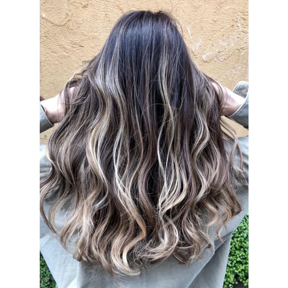 セレブ風海外のスタイル40 Blitz R Evolut ブリッツレボルト のヘアスタイル 美容院 美容室を予約するなら楽天ビューティ