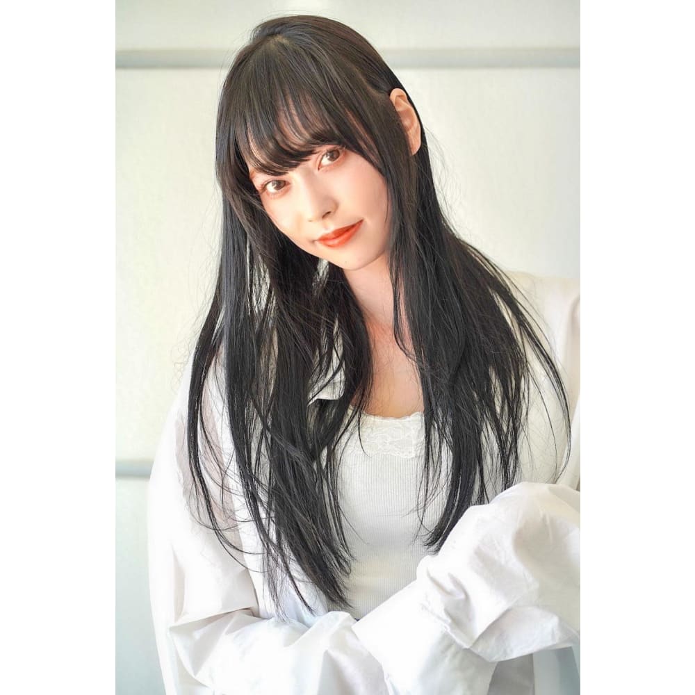 Chester 暗髪 ミストバング 大人かわいい Chester チェスター のヘアスタイル 美容院 美容室を予約するなら楽天ビューティ