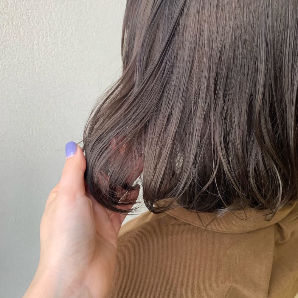 明るめグレージュ ブリーチなし Owl Hair オウルヘアー のヘアスタイル 美容院 美容室を予約するなら楽天ビューティ