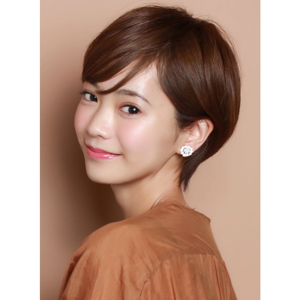 ツヤ感のタイトショート 前髪あり 宮沢りえ 30代 40代 Circus By Beautrium 表参道 サーカスバイビュートリアム の ヘアスタイル 美容院 美容室を予約するなら楽天ビューティ
