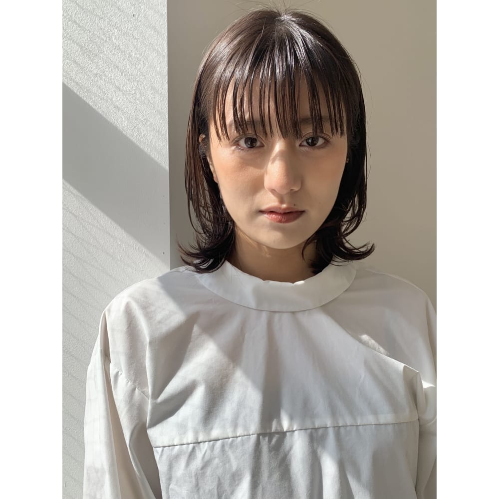 抜け感ぱっつん前髪 外はねレイヤーヘア Beautrium 神戸 ビュートリアムコウベ のヘアスタイル 美容院 美容室を予約するなら楽天ビューティ 抜け感ぱっつん前髪 外はねレイヤーヘア Beautrium 神戸 ビュートリアムコウベ のヘアスタイル 美容院 美容室を予約するなら楽天ビューティ
