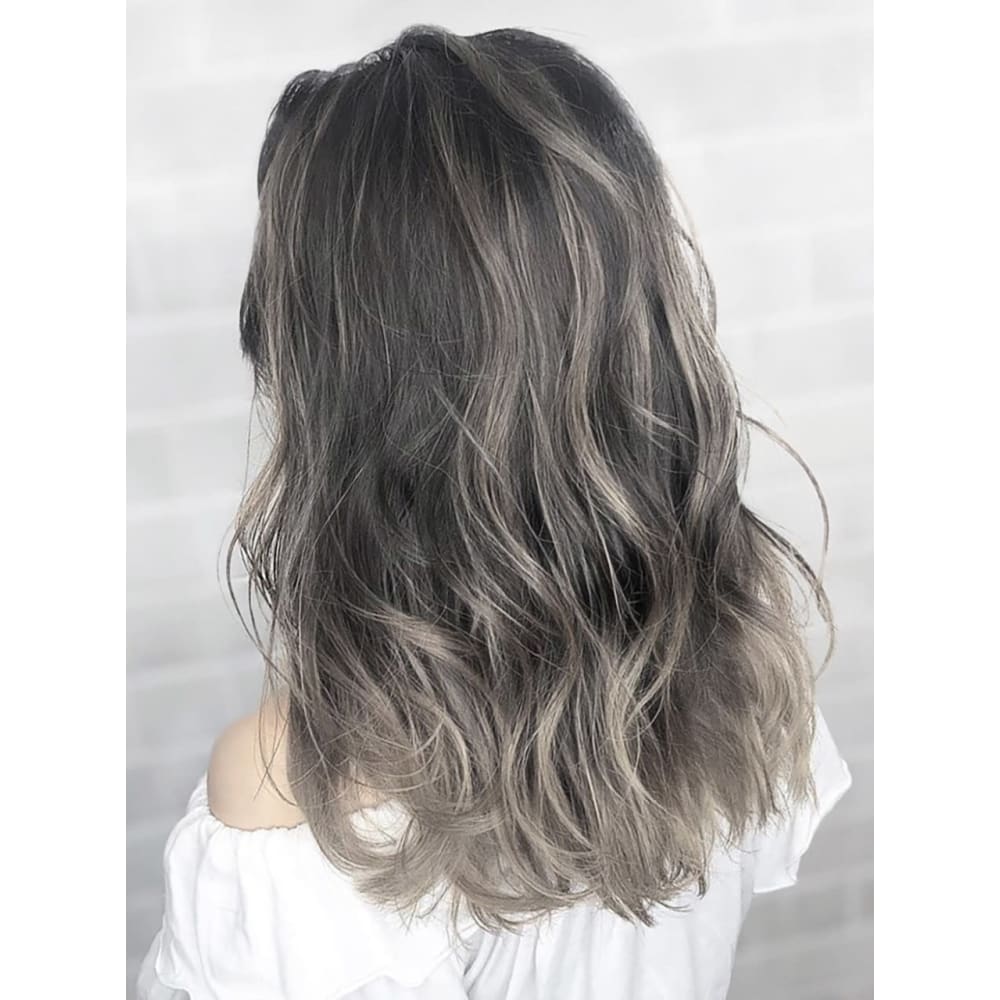 Aube Hair コントラストグラデーション ナチュラル Aube Hair Theo 秋田由利本荘梵天店 オーブヘアテオアキタユリホンジョウボンテンテン のヘアスタイル 美容院 美容室を予約するなら楽天ビューティ