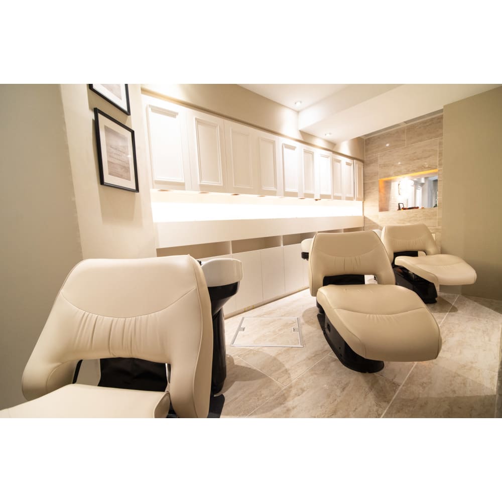 Aube Hair Aoyama 青山店 オーブヘアアオヤマアオヤマテン の予約 サロン情報 美容院 美容室を予約するなら楽天ビューティ