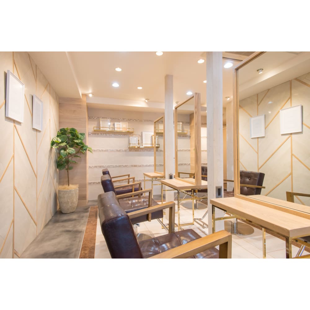 Aube Hair Shinjuku 新宿東口店 オーブヘアシンジュクシンジュクヒガシグチテン の予約 サロン情報 美容院 美容室を予約するなら楽天ビューティ