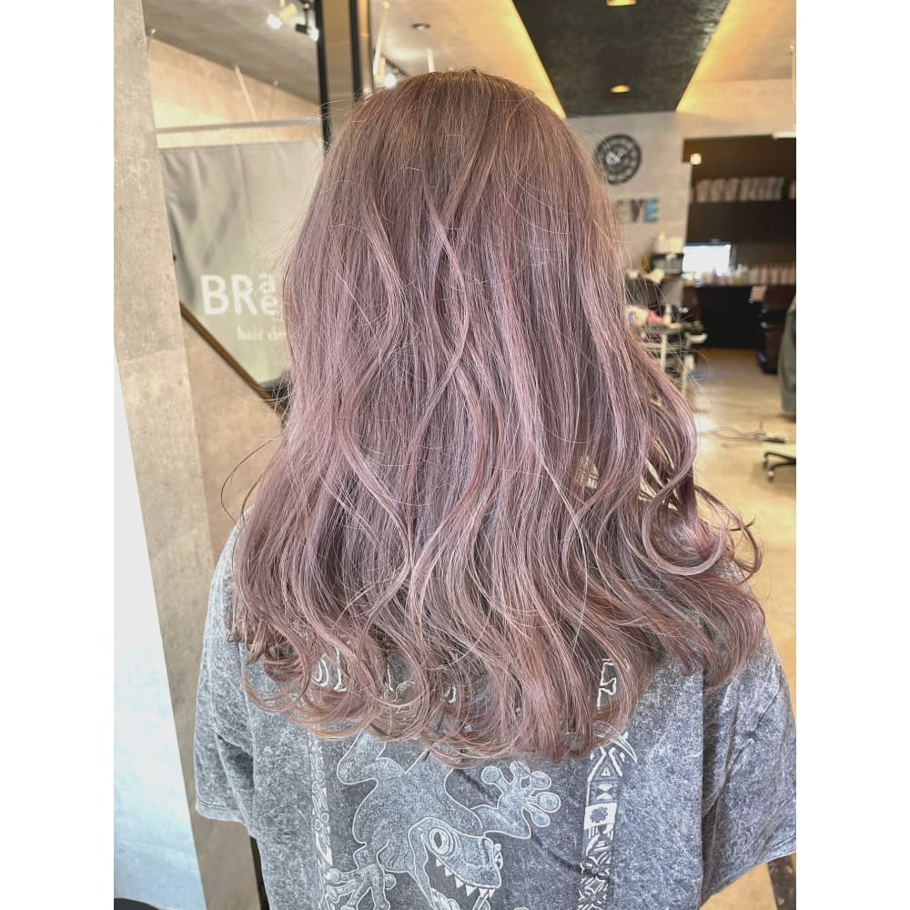 ハイトーンピンクベージュ Braeve Hair Design ブレイブ ヘア デザイン のヘアスタイル 美容院 美容室を予約するなら楽天ビューティ