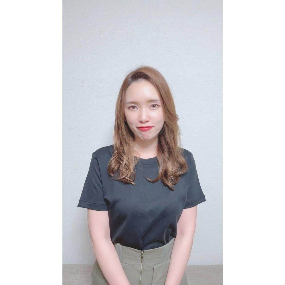 島田 萌子 Smile Hair 武蔵浦和店 スマイルヘアームサシウラワテン のスタッフ 美容院 美容室を予約するなら楽天ビューティ