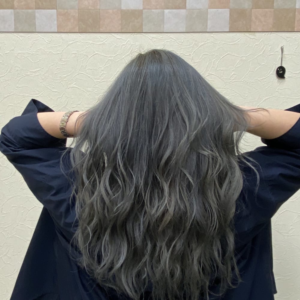 ブリーチありwカラー Oz Roots オズルーツ のヘアスタイル 美容院 美容室を予約するなら楽天ビューティ