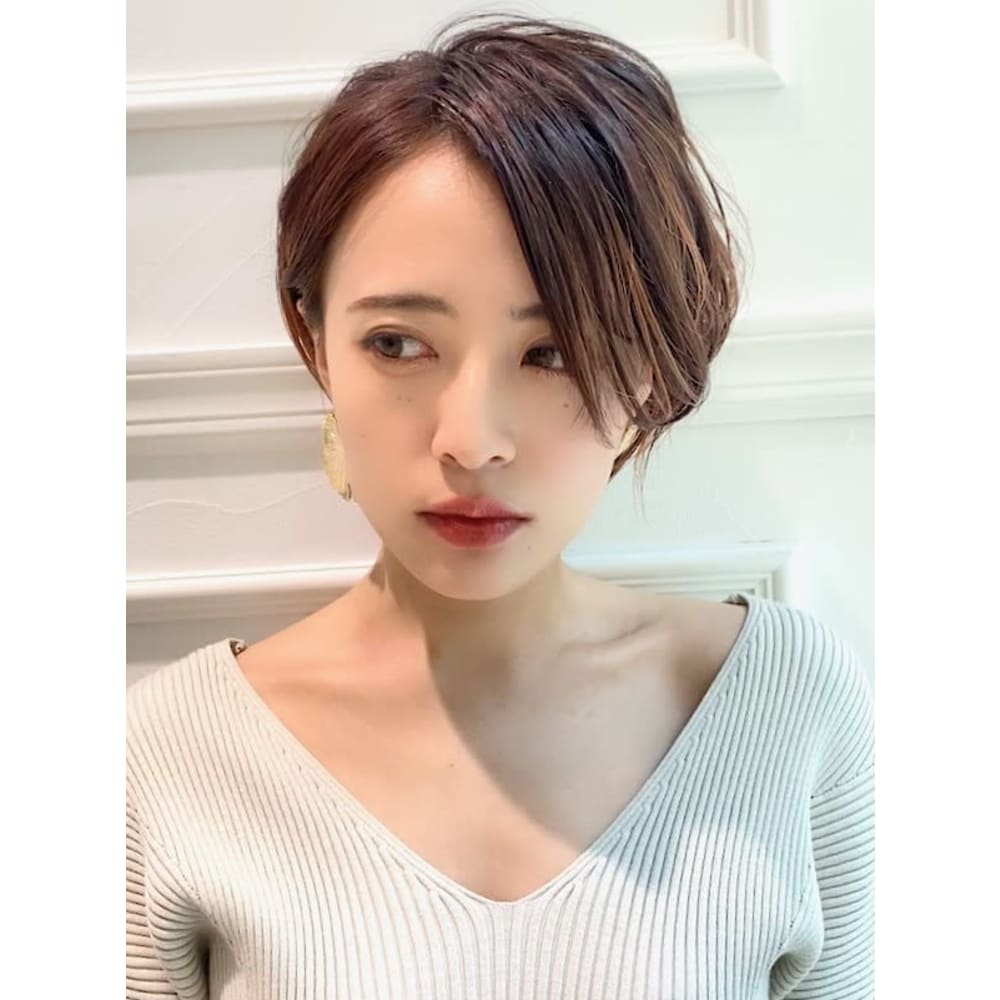 辺見えみりさん風美人ショートヘア Beautrium Peninsula ビュートリアム ペニンシュラ のヘアスタイル 美容院 美容室を予約するなら楽天ビューティ 辺見えみりさん風美人ショートヘア Beautrium Peninsula ビュートリアム ペニンシュラ のヘアスタイル 美容院 美容室を予約するなら楽天ビューティ