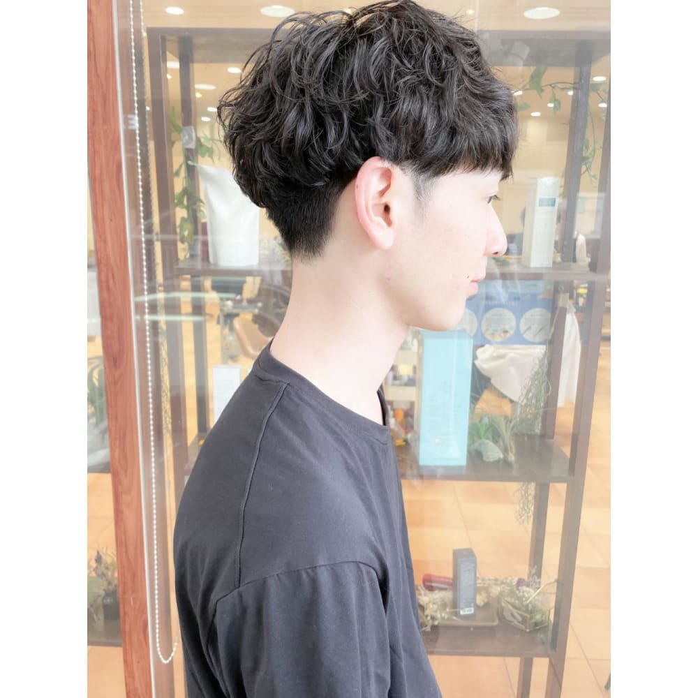 大宮新都心 又木優 メンズマッシュパーマ Morio From London さいたま新都心店 モリオフロムロンドンサイタマシントシンテン のヘアスタイル 美容院 美容室を予約するなら楽天ビューティ