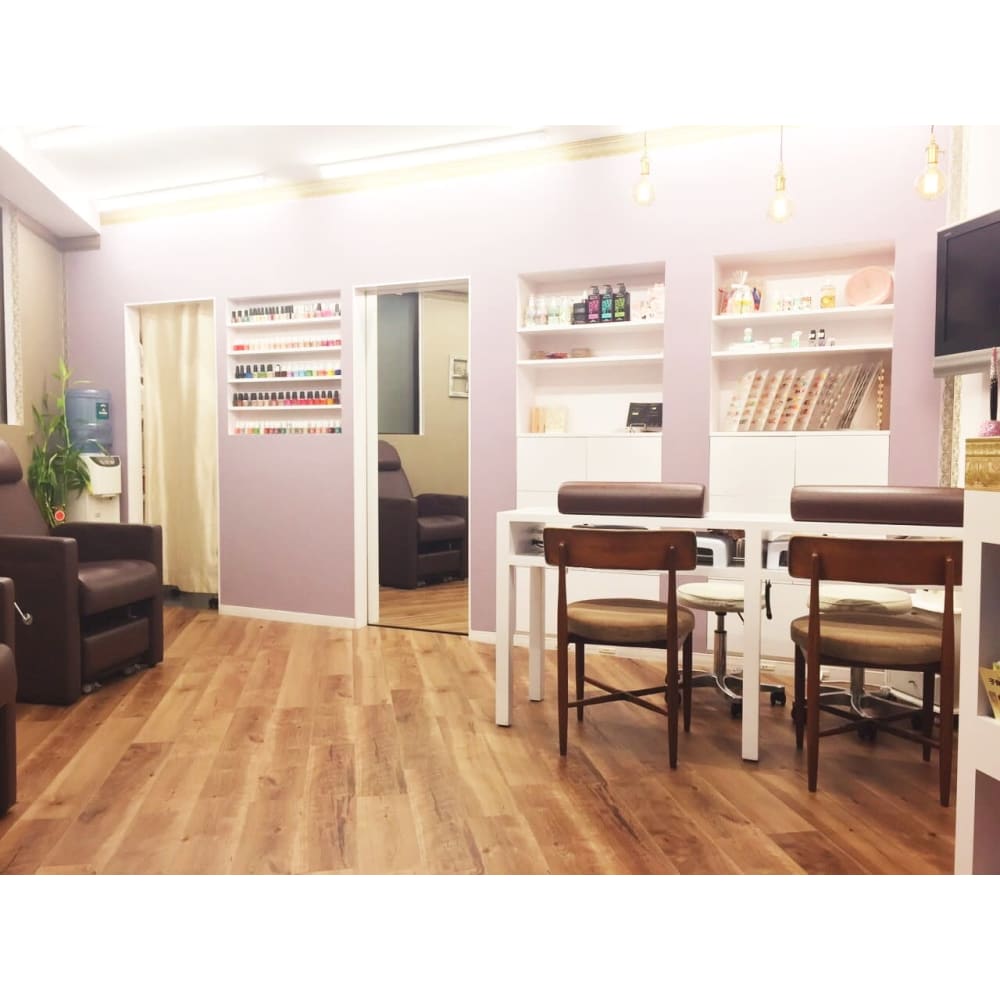 ネイルサロンＡｍｏｕｒ 田町 画像