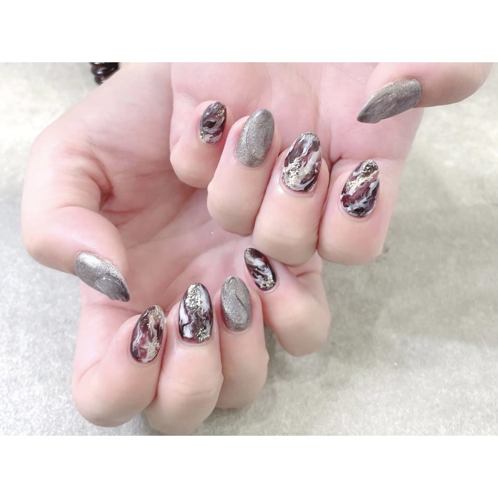 チョコレートブラウン Prize Iris池袋東口店 ネイルサロン プライズアイリスイケブクロヒガシグチテンネイルサロン のネイルデザイン ネイル まつげサロンを予約するなら楽天ビューティ