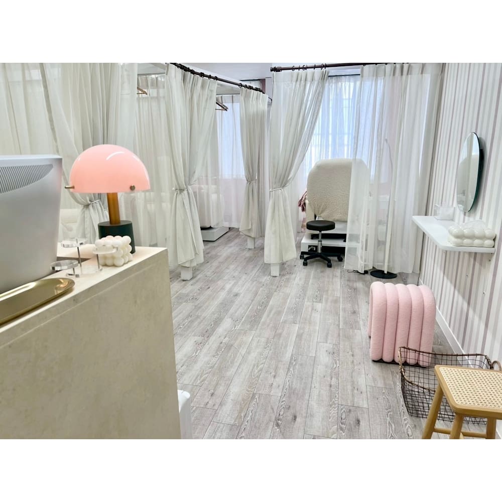 Becky lash 梅田店