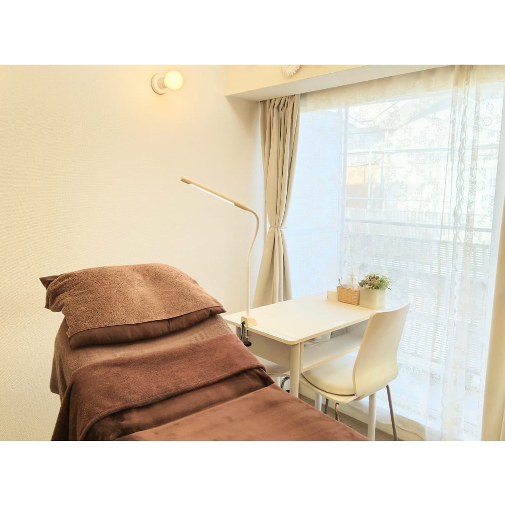 まつげエクステサロン TIARA