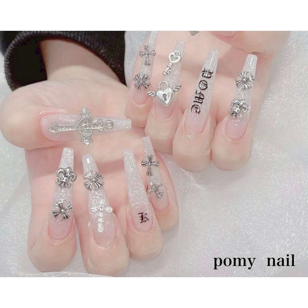 pomy nail 新宿