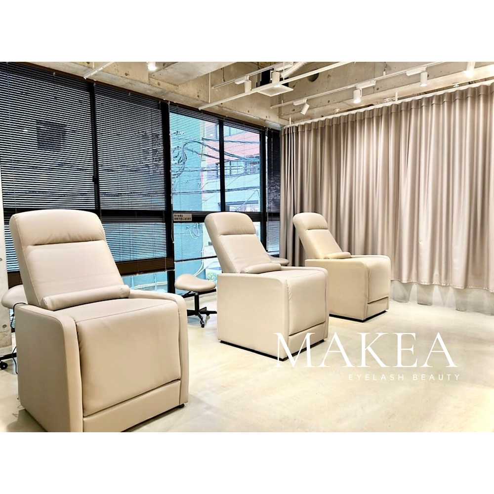 【上下まつ毛パーマ・LEDマツエク・韓国束感まつエク】Makea【マケア】天神大名店 画像2