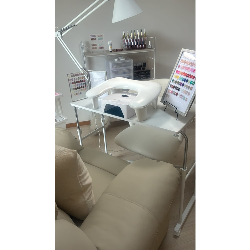 Nail salon Lumo