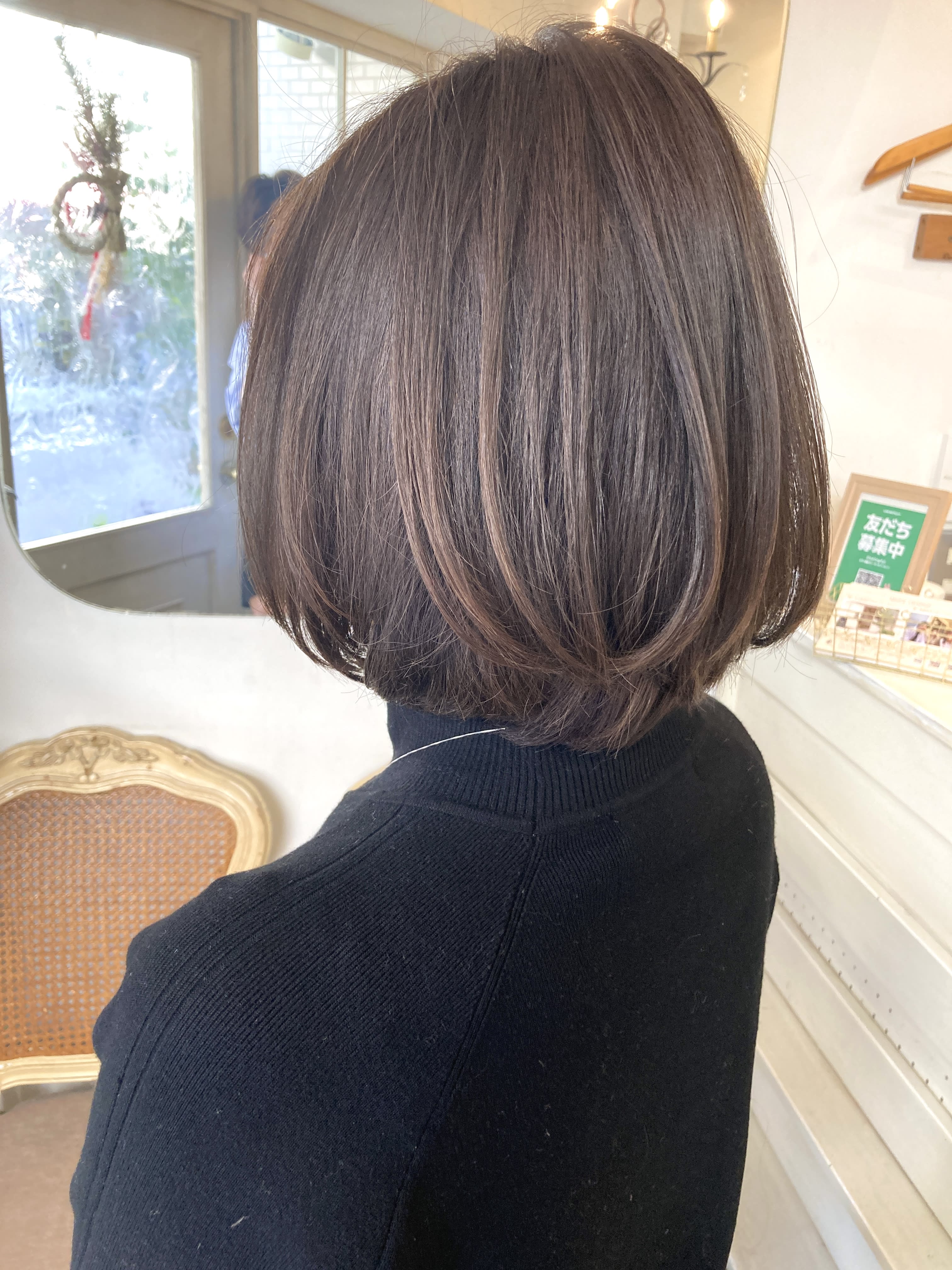 女性 ミディアムボブ