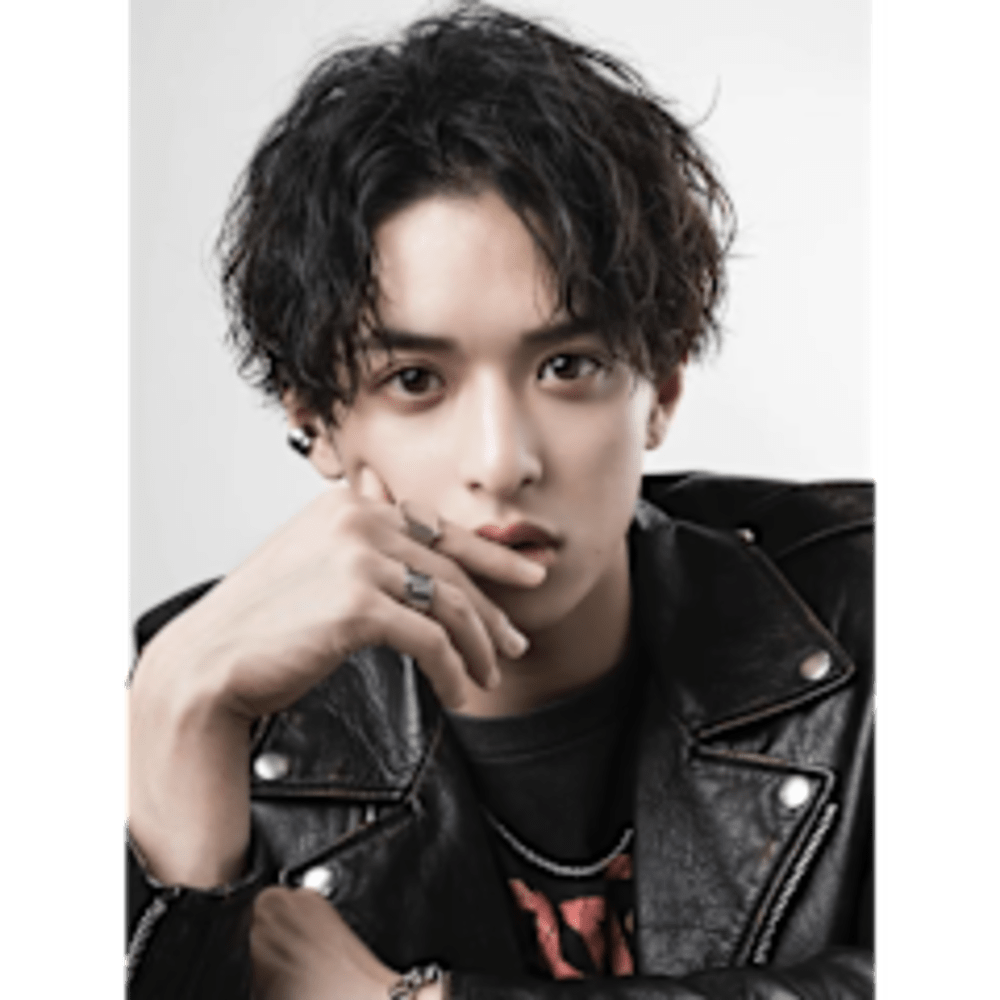 メンズパーマを10種類大紹介！最新ヘアカタログ付き