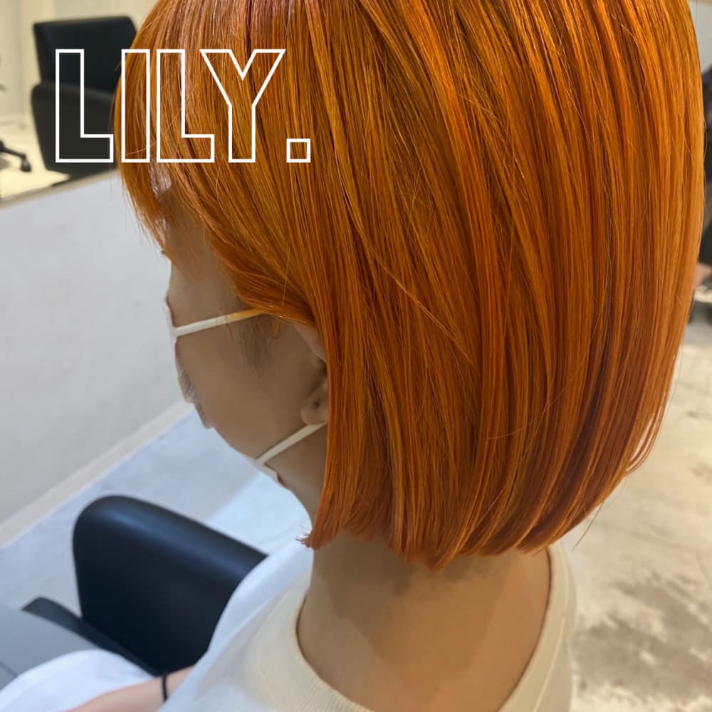 ブリーチをした髪の毛：シャーベットオレンジカラー