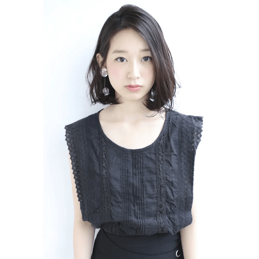 女性 正面