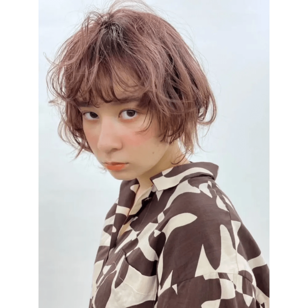 女性 ニュアンスショート