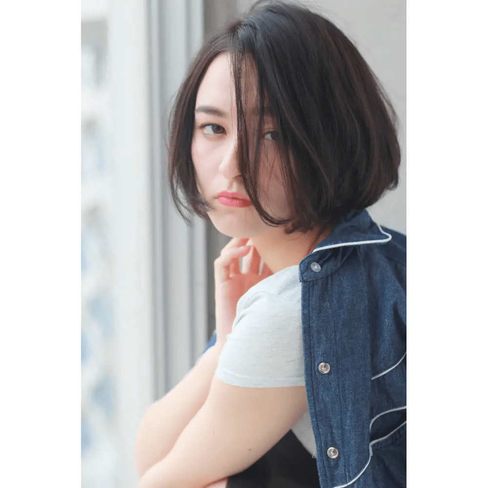女性 ショートボブ