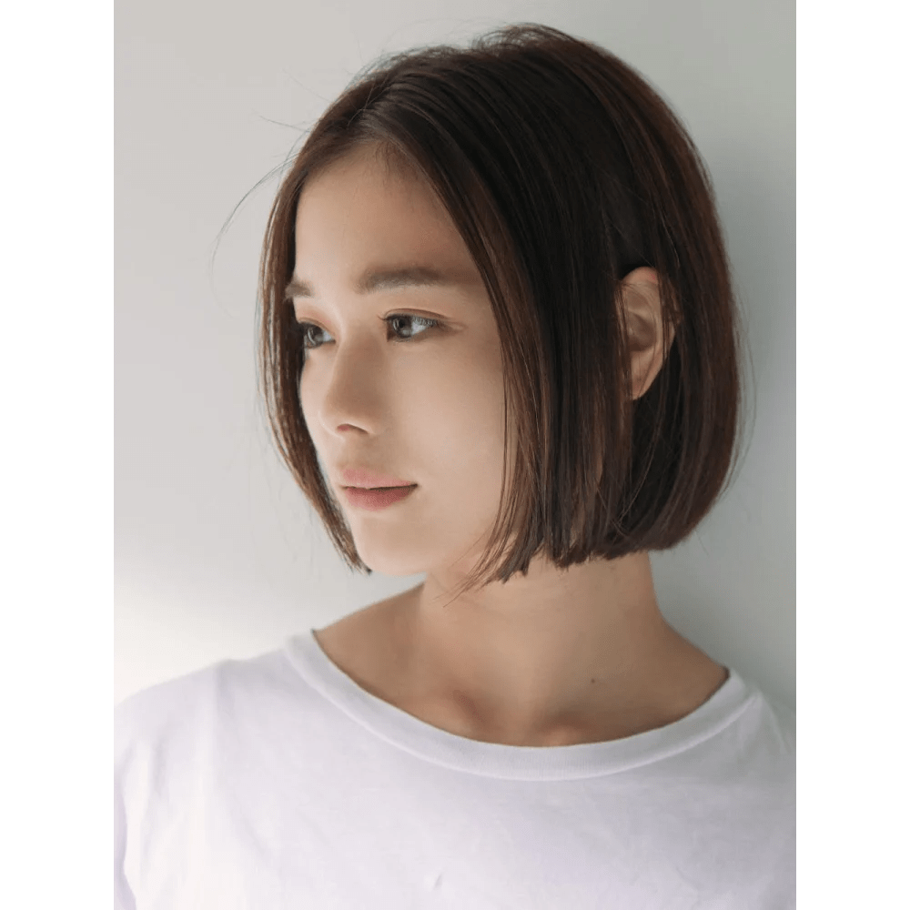 女性 ストレートボブ