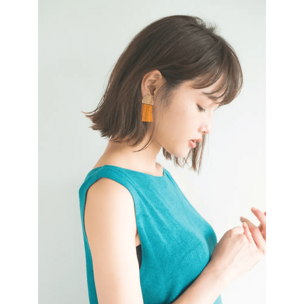 女性 切りっぱなしボブ