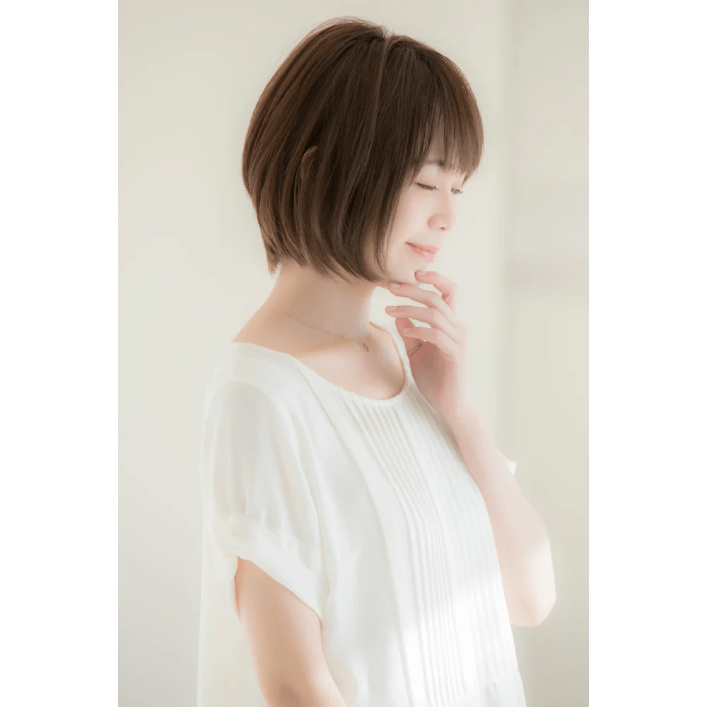 女性 前下がり