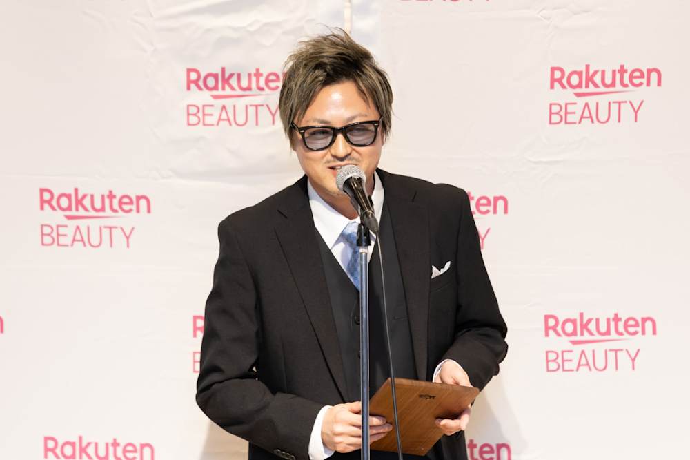 男性 正面