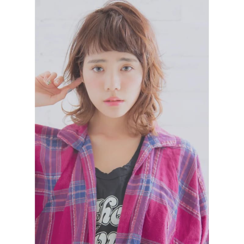キュートなミディアムヘアスタイル