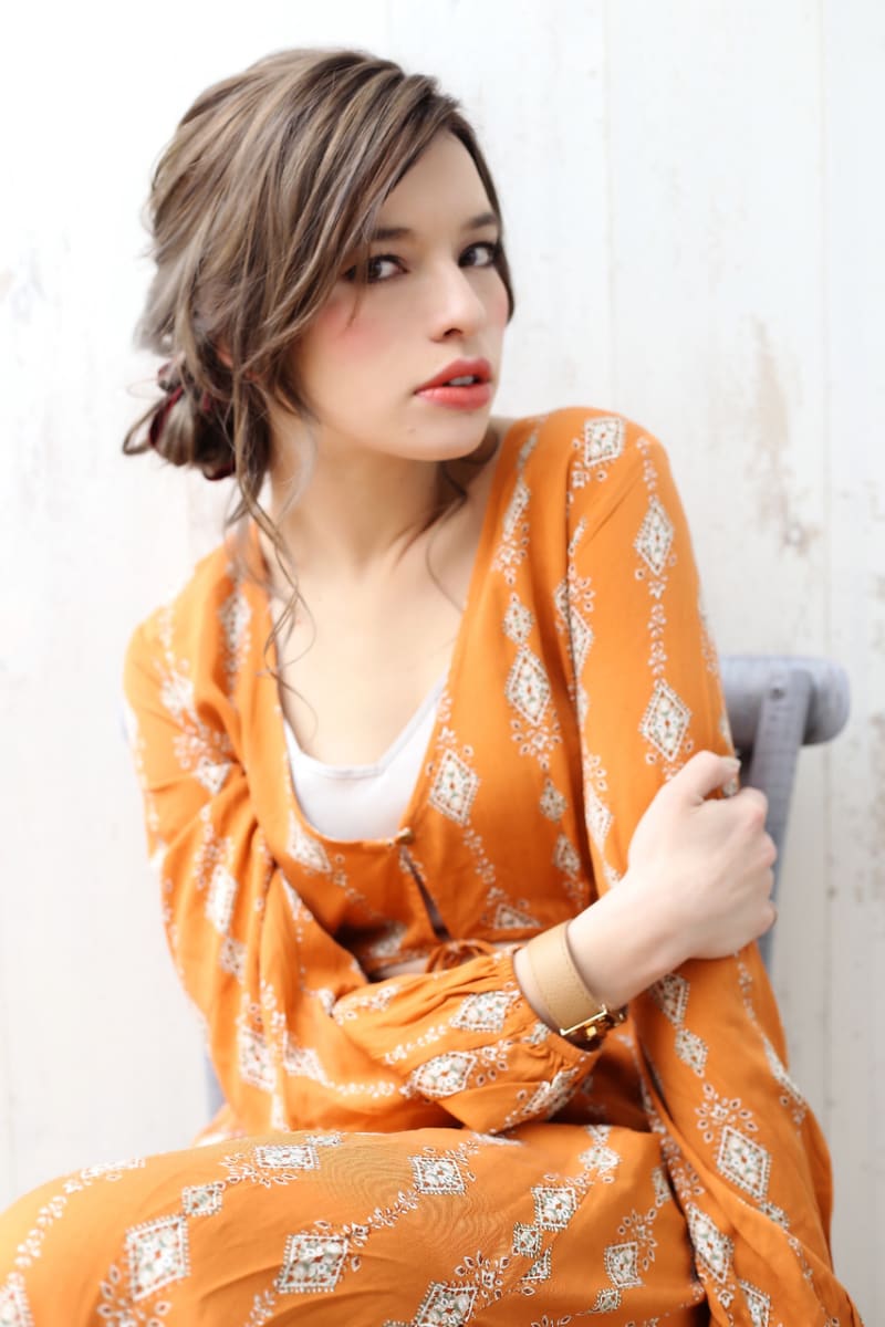 ちょっと脱力したオシャレヘアアレンジ