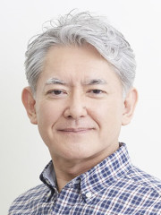 髪の悩みを解消するエアリーなシルエット