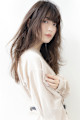 ☆Inity☆ランダムカールと長めバングで目を引くロングヘア