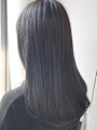 Apiuz Hair　オフィスでも浮かないミントアッシュ