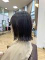 外ハネ切りっぱなしボブ
