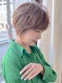 《30代40代》白髪ぼかしハイライト×前下がりショート